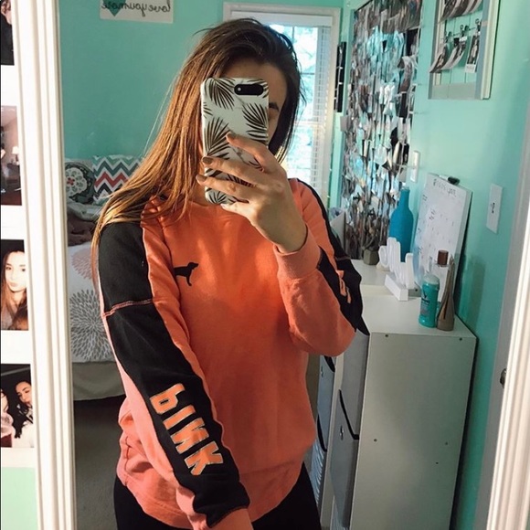Victoria’s Secret Pink Pullover - Picture 2 of 5